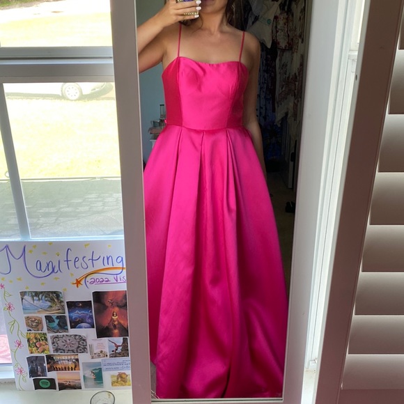 Pink ball gown prom dress - Picture 1 of 3